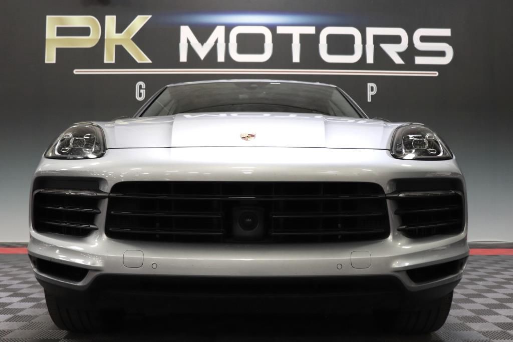 Photo 13 of this PORSCHE CAYENNE