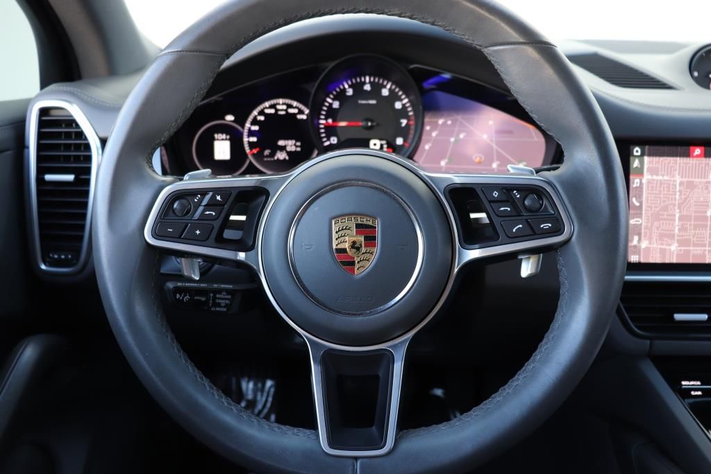 Photo 40 of this PORSCHE CAYENNE