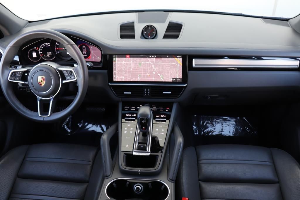 Photo 43 of this PORSCHE CAYENNE