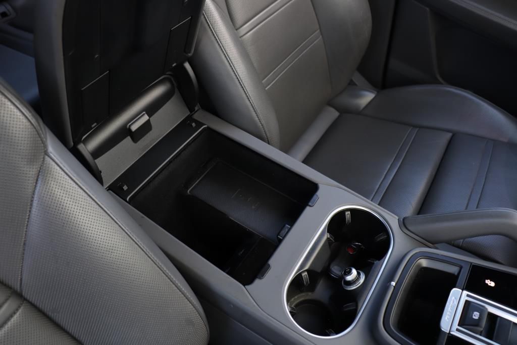 Photo 52 of this PORSCHE CAYENNE