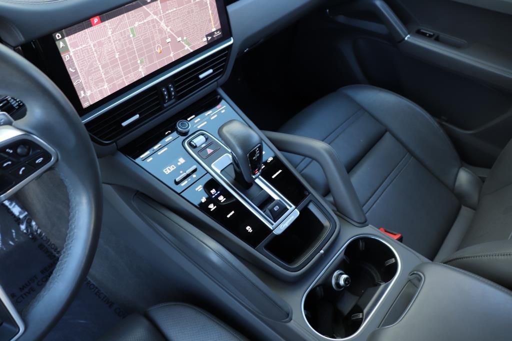 Photo 53 of this PORSCHE CAYENNE