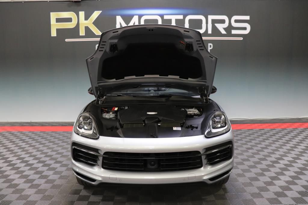 Photo 77 of this PORSCHE CAYENNE