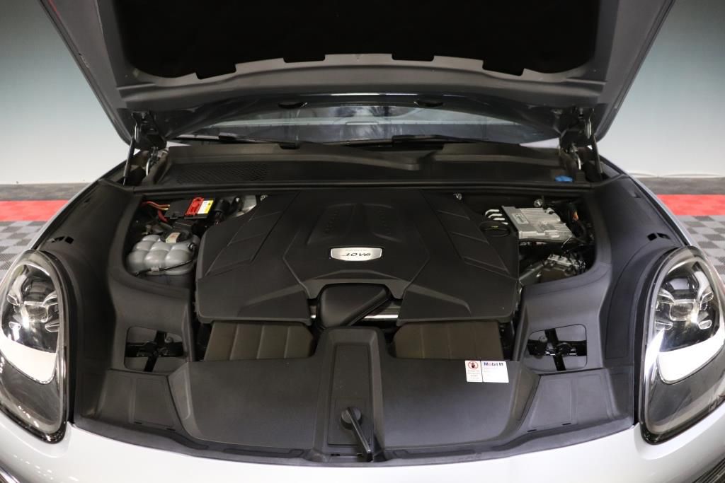 Photo 79 of this PORSCHE CAYENNE