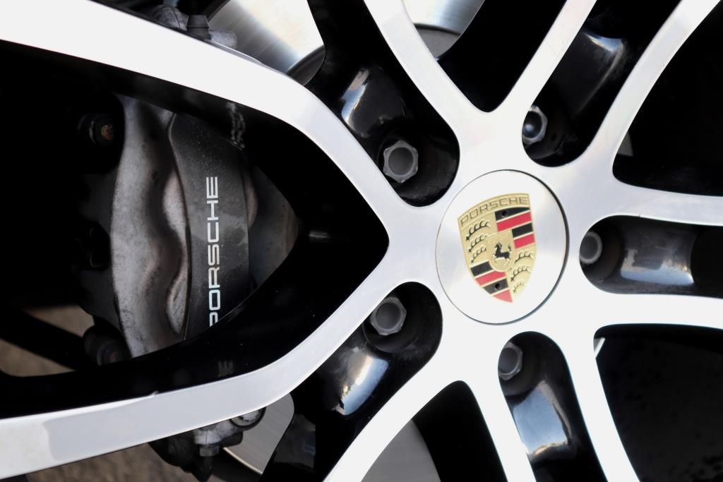 Photo 83 of this PORSCHE CAYENNE