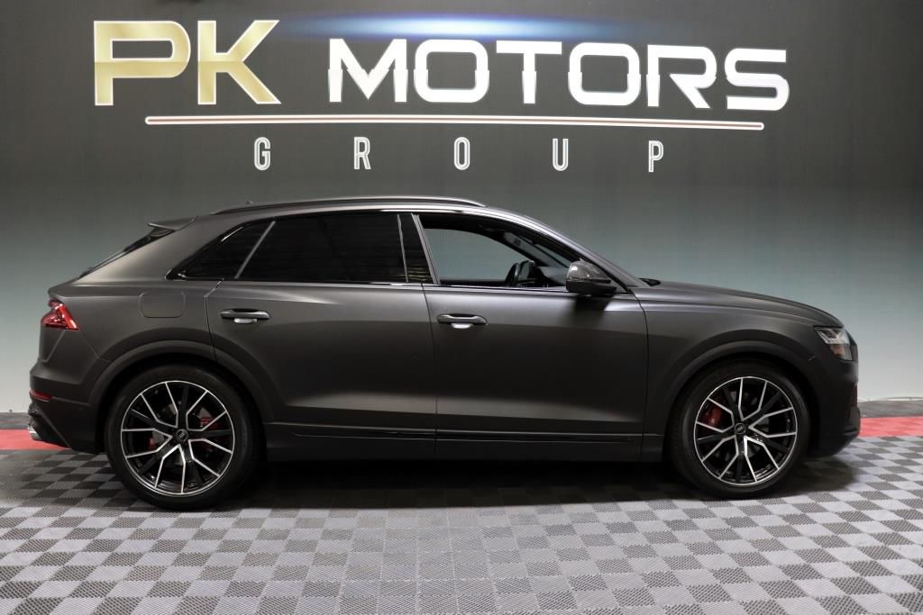 Photo 10 of this AUDI SQ8 PRESTIGE