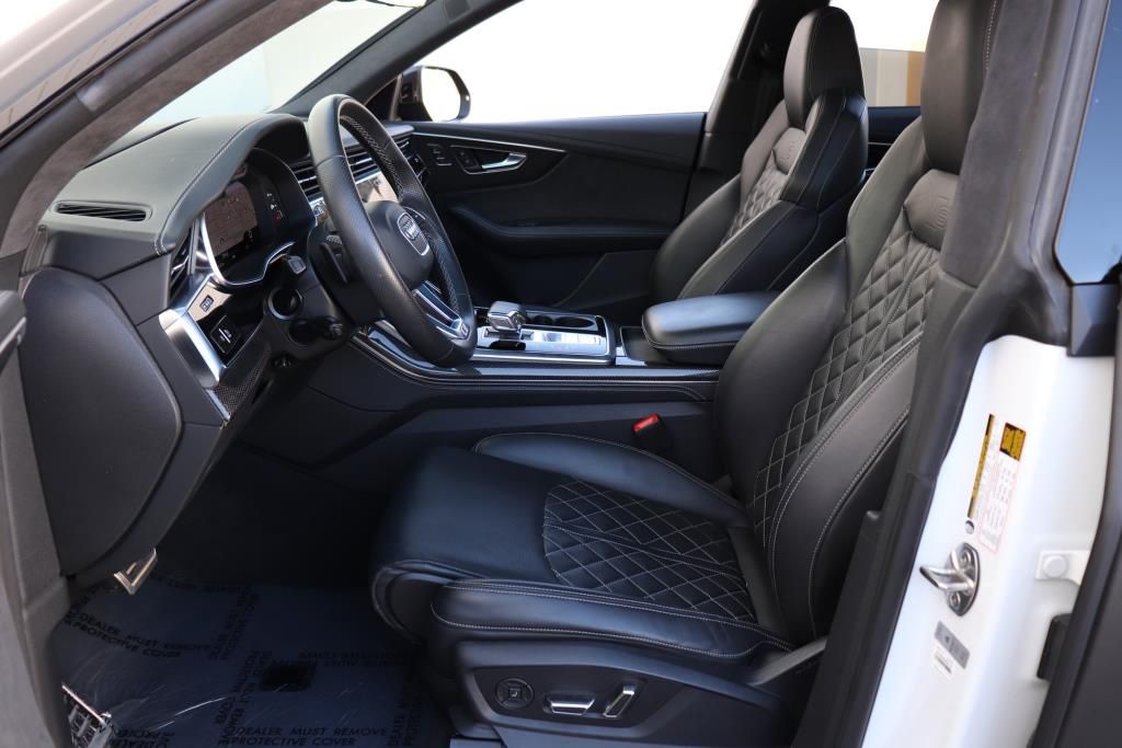 Photo 17 of this AUDI SQ8 PRESTIGE