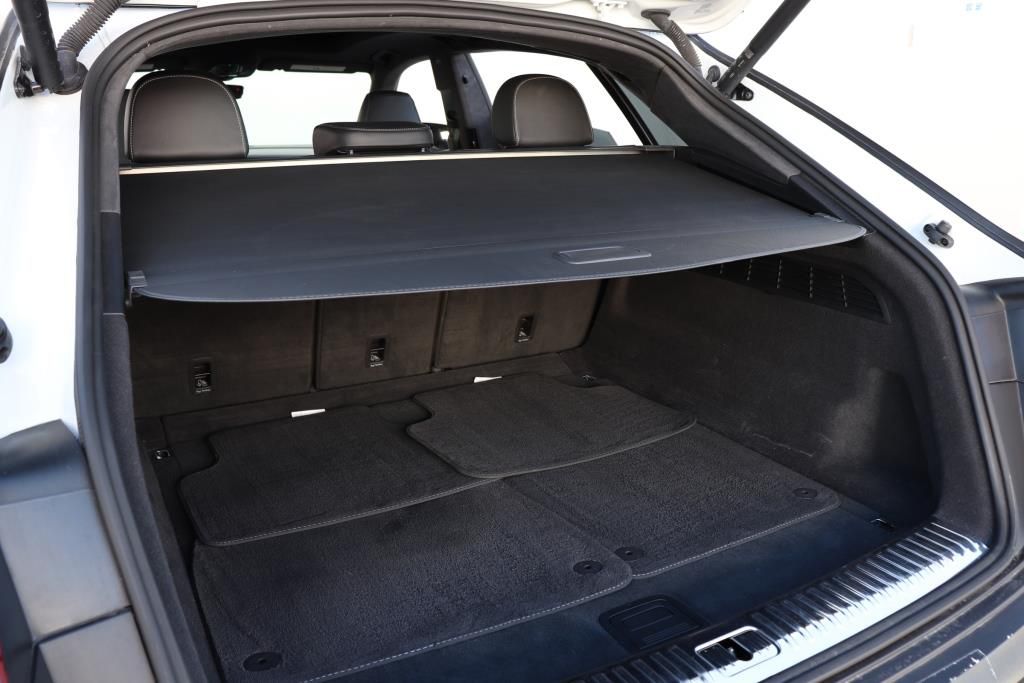 Photo 22 of this AUDI SQ8 PRESTIGE
