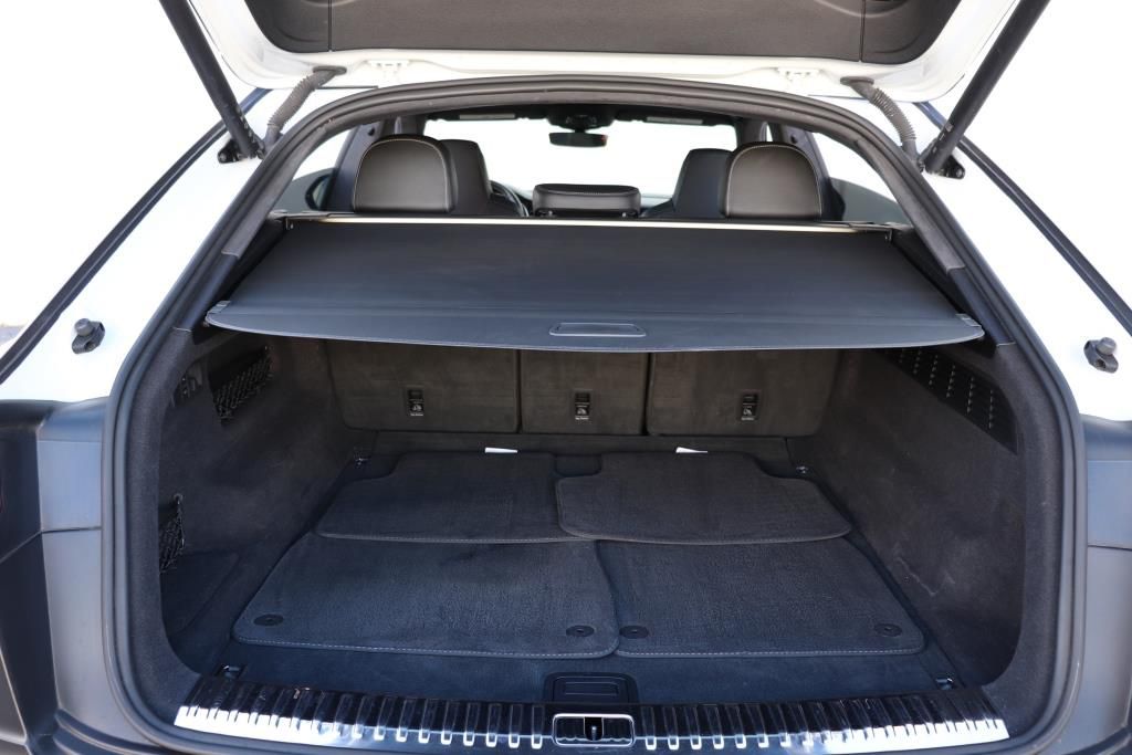 Photo 23 of this AUDI SQ8 PRESTIGE