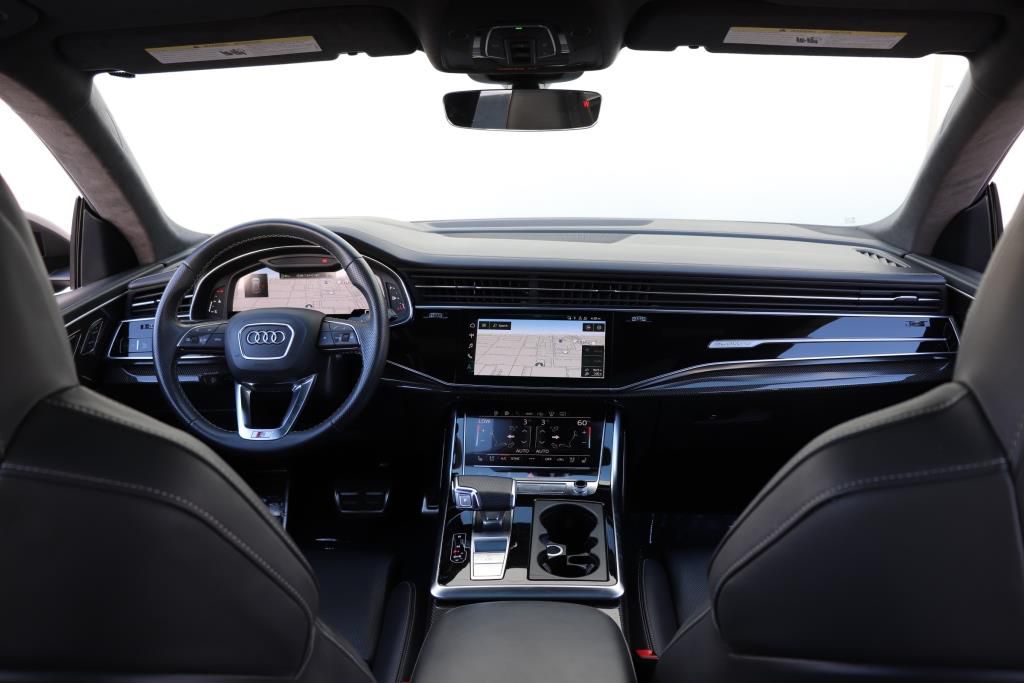 Photo 33 of this AUDI SQ8 PRESTIGE