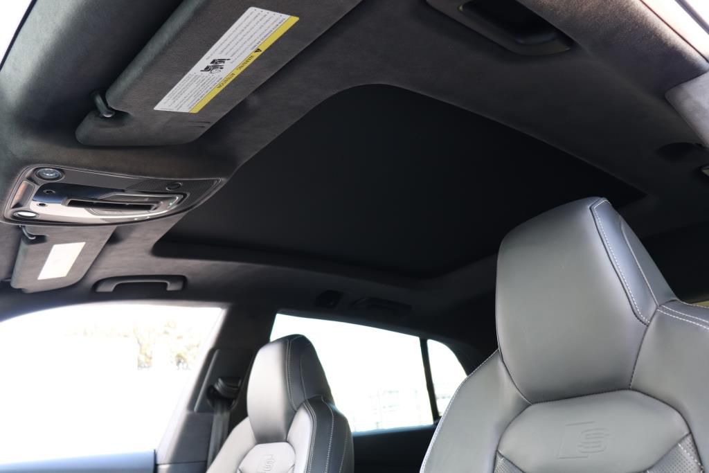 Photo 61 of this AUDI SQ8 PRESTIGE