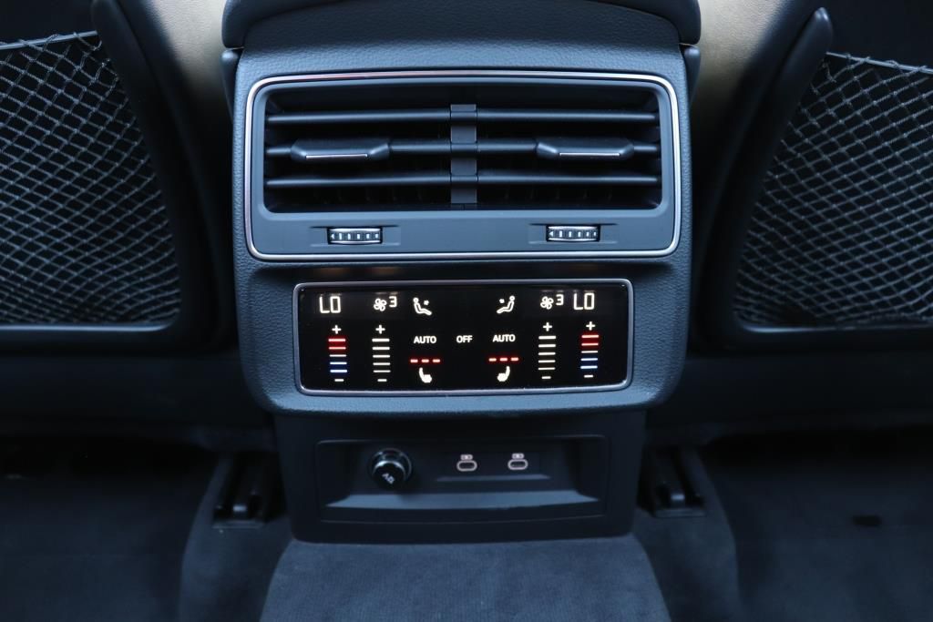 Photo 67 of this AUDI SQ8 PRESTIGE