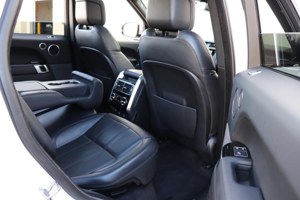 Photo 29 of this LAND ROVER RANGE ROVER SPO