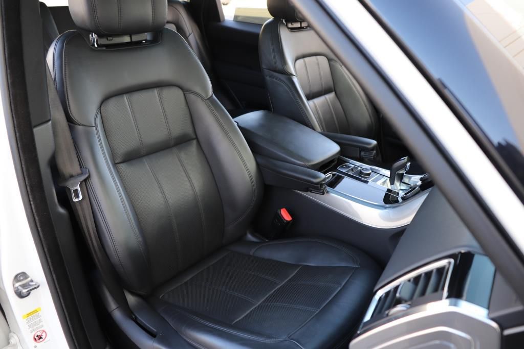 Photo 35 of this LAND ROVER RANGE ROVER SPO