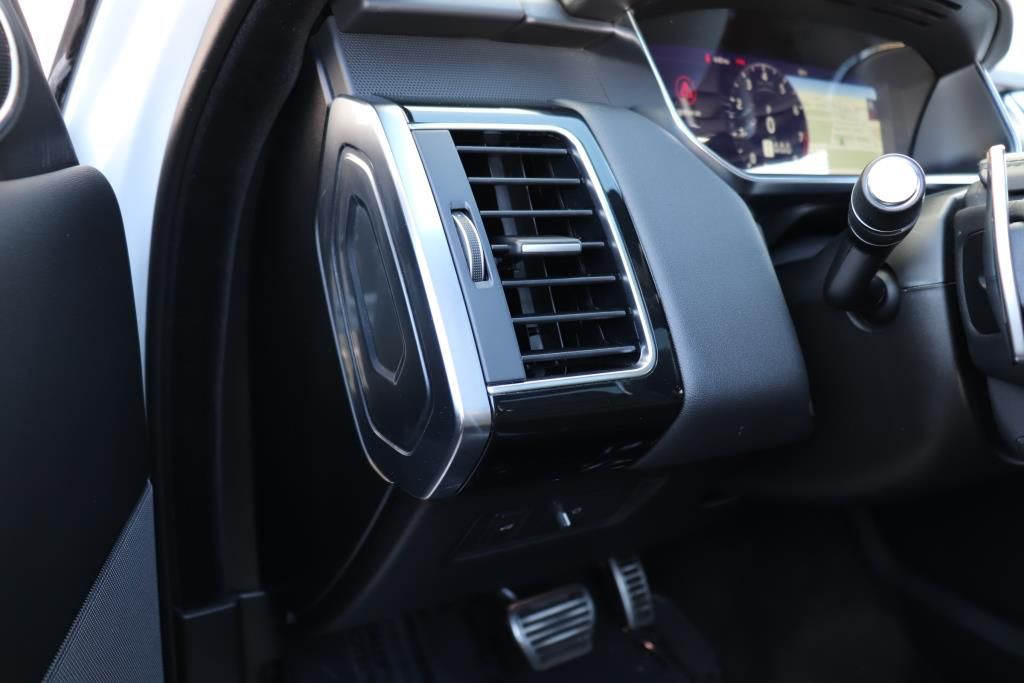 Photo 41 of this LAND ROVER RANGE ROVER SPO