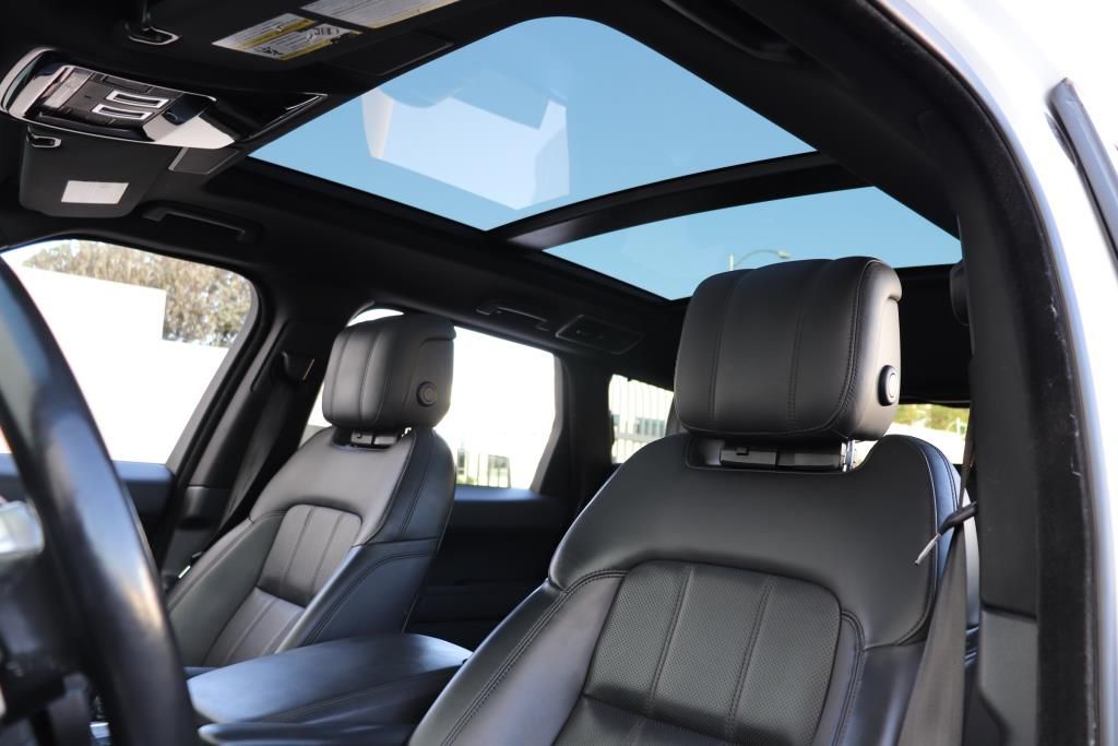 Photo 66 of this LAND ROVER RANGE ROVER SPO