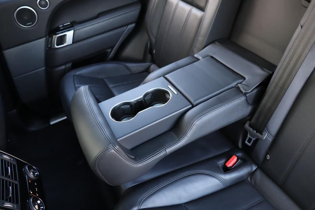Photo 68 of this LAND ROVER RANGE ROVER SPO