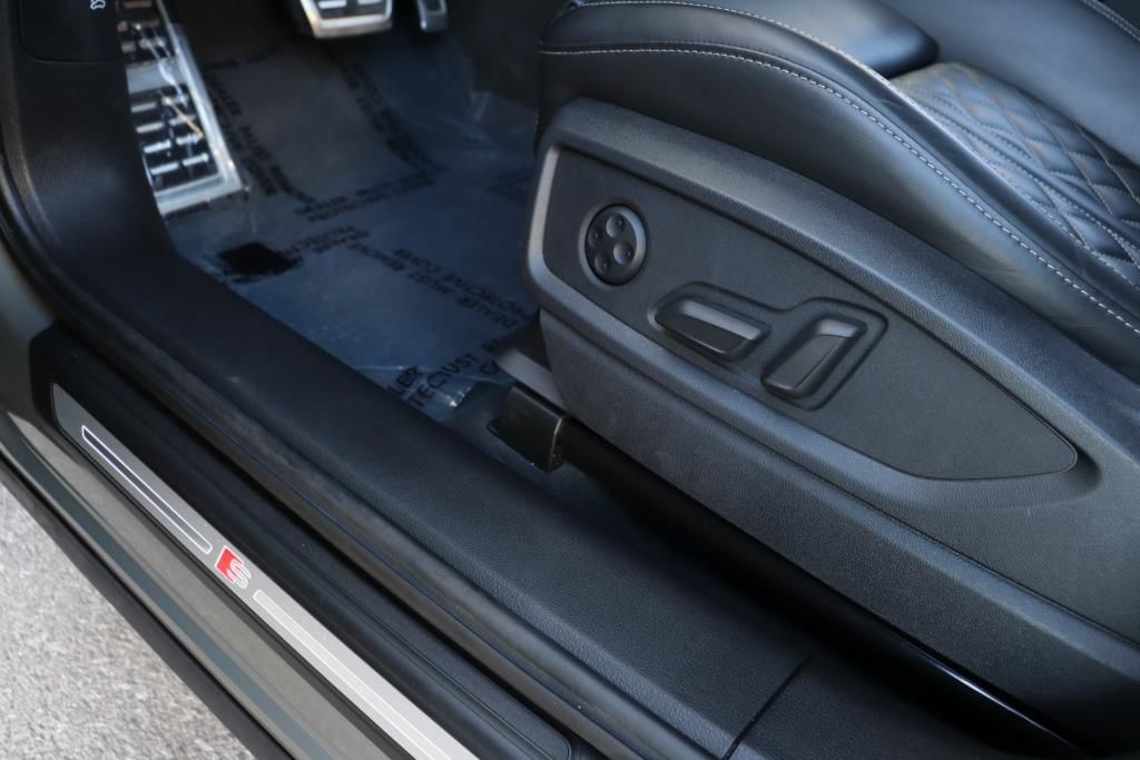 Photo 17 of this AUDI SQ5 PREMIUM PLU