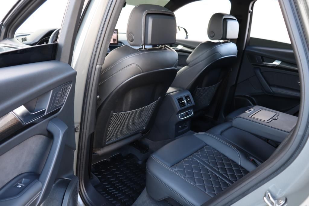 Photo 20 of this AUDI SQ5 PREMIUM PLU