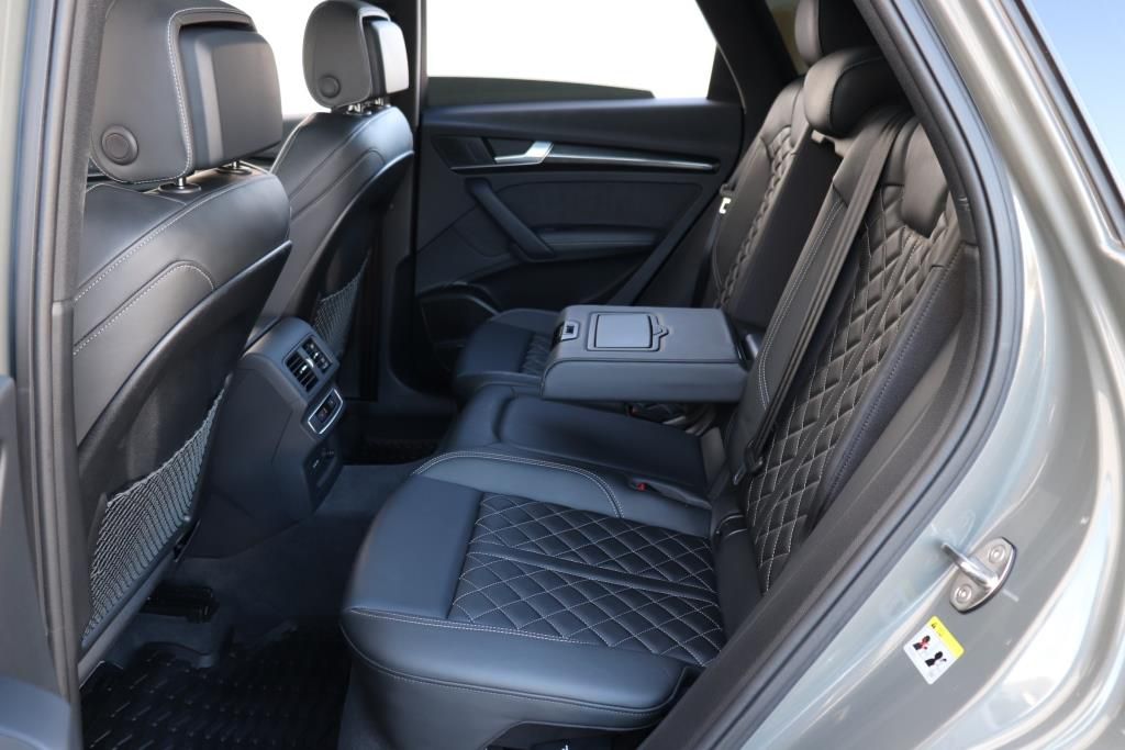 Photo 21 of this AUDI SQ5 PREMIUM PLU