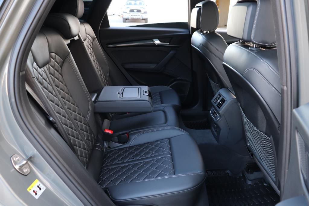 Photo 31 of this AUDI SQ5 PREMIUM PLU