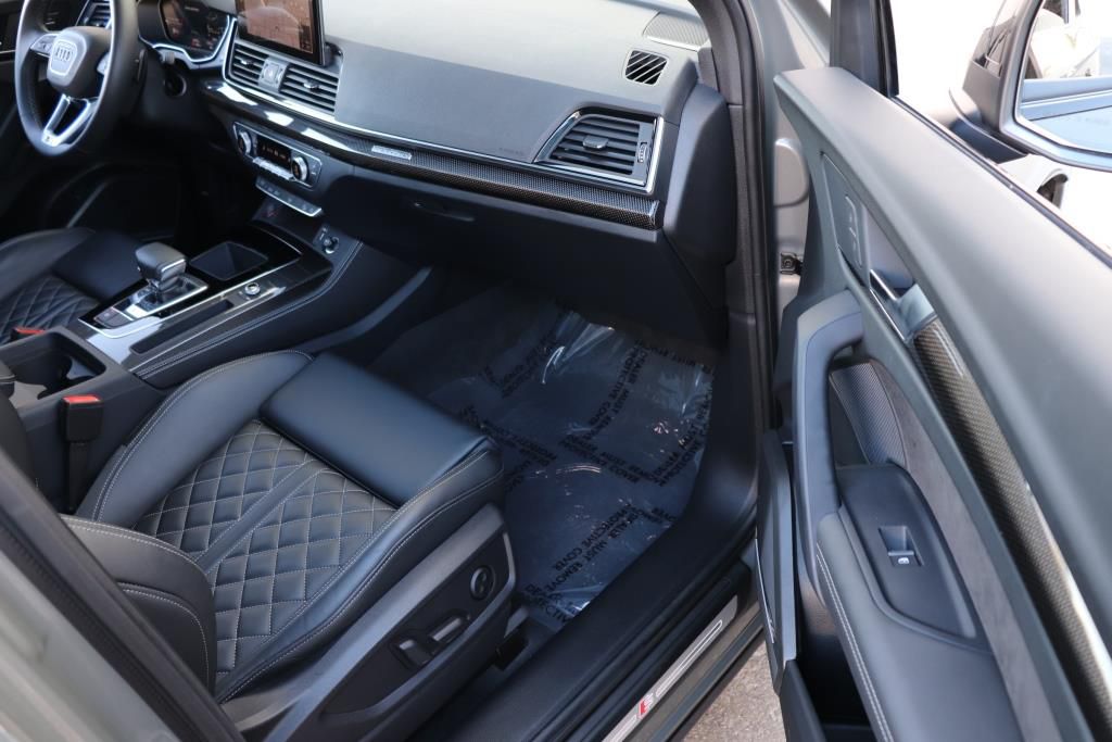 Photo 33 of this AUDI SQ5 PREMIUM PLU