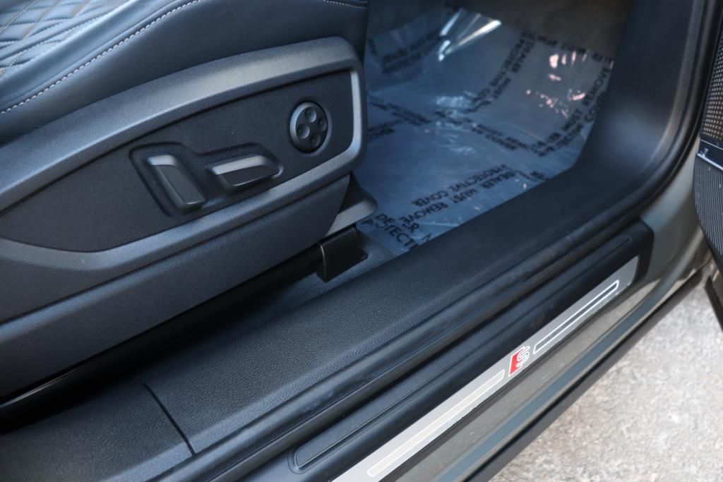 Photo 34 of this AUDI SQ5 PREMIUM PLU