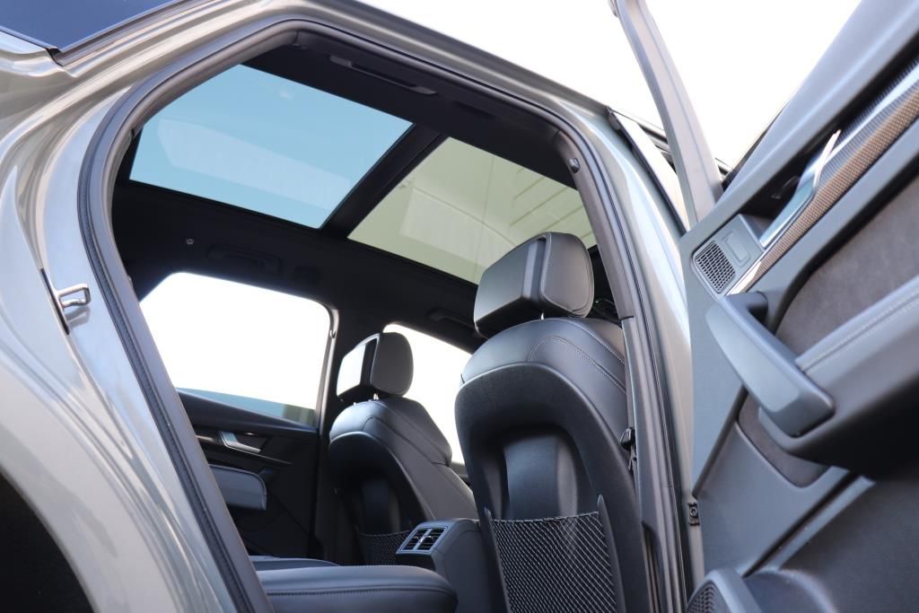 Photo 38 of this AUDI SQ5 PREMIUM PLU