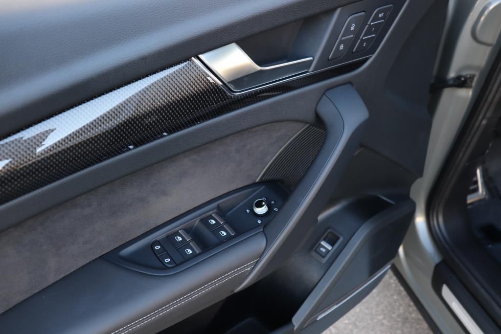Photo 41 of this AUDI SQ5 PREMIUM PLU