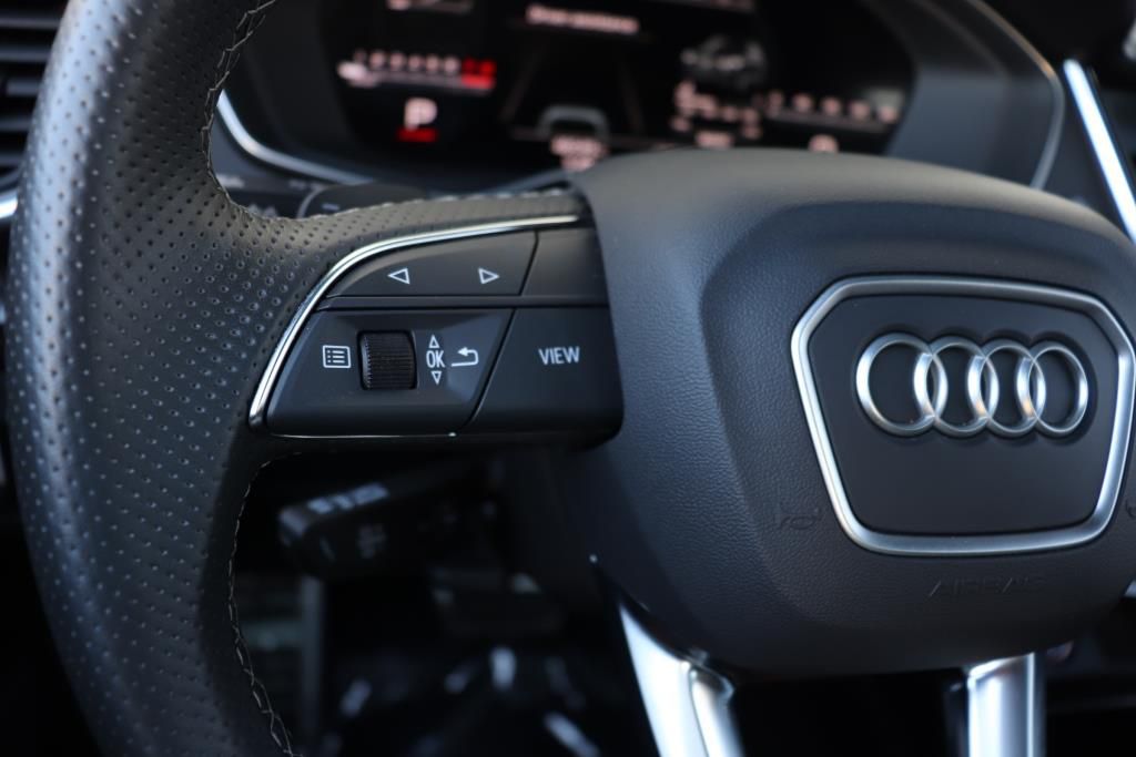 Photo 43 of this AUDI SQ5 PREMIUM PLU