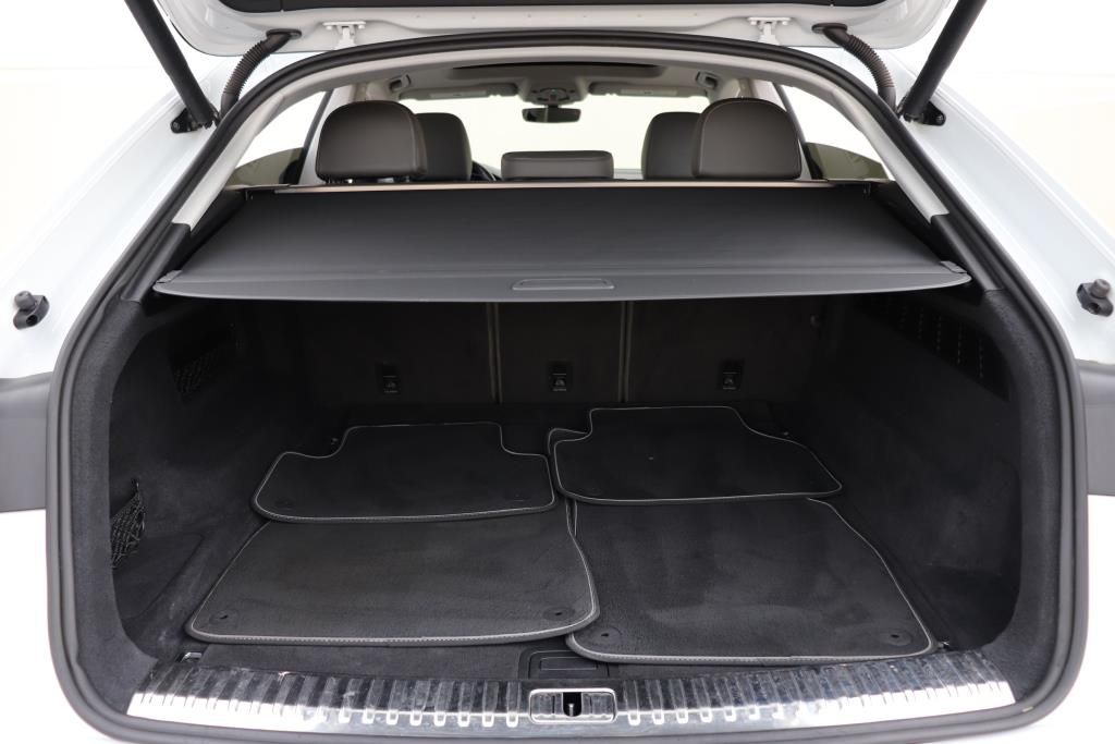 Photo 23 of this AUDI Q8 PREMIUM PLUS