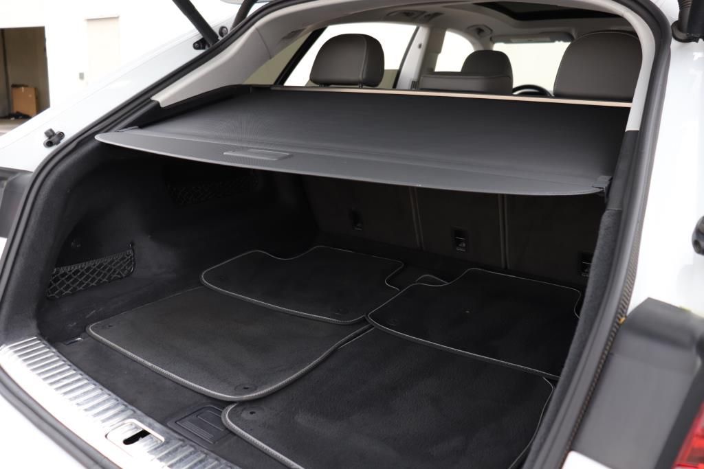 Photo 24 of this AUDI Q8 PREMIUM PLUS