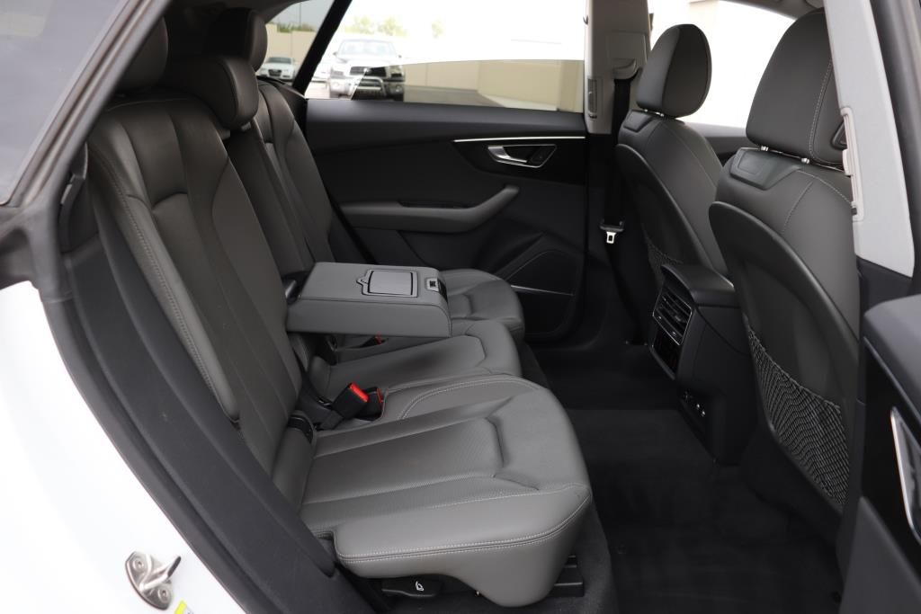 Photo 28 of this AUDI Q8 PREMIUM PLUS
