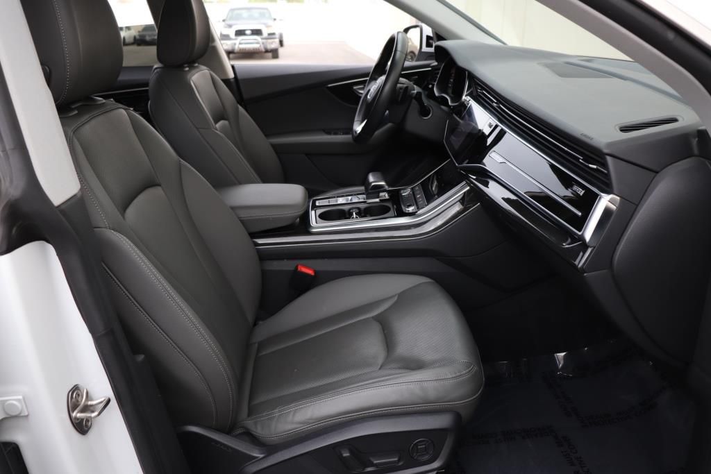Photo 32 of this AUDI Q8 PREMIUM PLUS