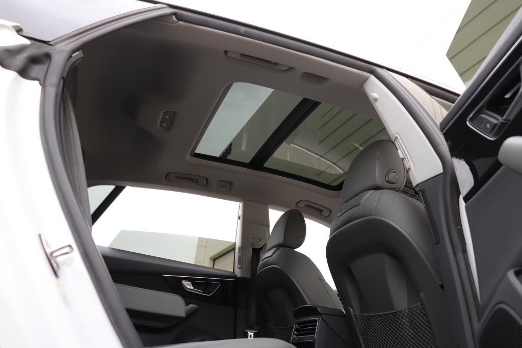 Photo 35 of this AUDI Q8 PREMIUM PLUS
