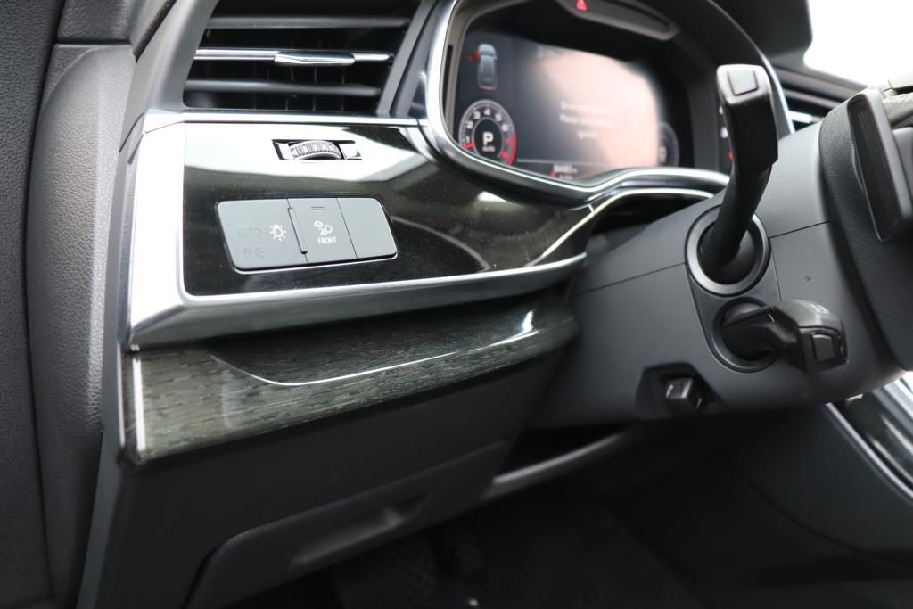 Photo 39 of this AUDI Q8 PREMIUM PLUS