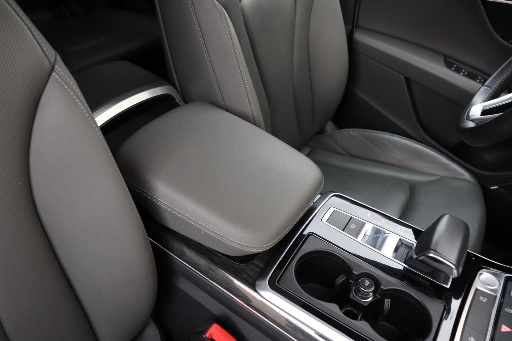 Photo 52 of this AUDI Q8 PREMIUM PLUS