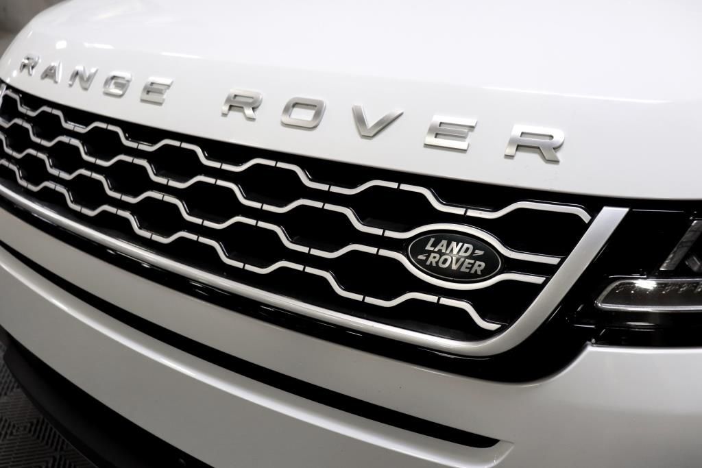 Photo 13 of this LAND ROVER RANGE ROVER EVO