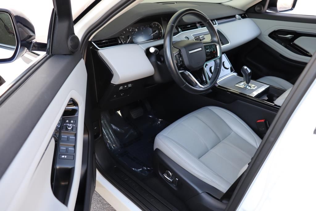 Photo 15 of this LAND ROVER RANGE ROVER EVO
