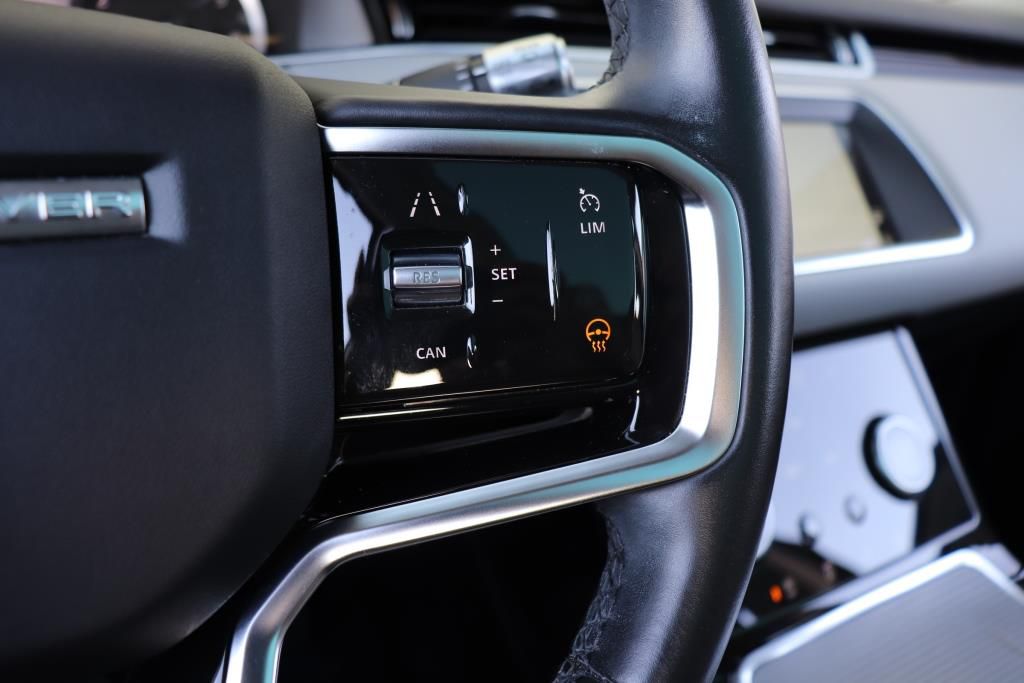 Photo 42 of this LAND ROVER RANGE ROVER EVO