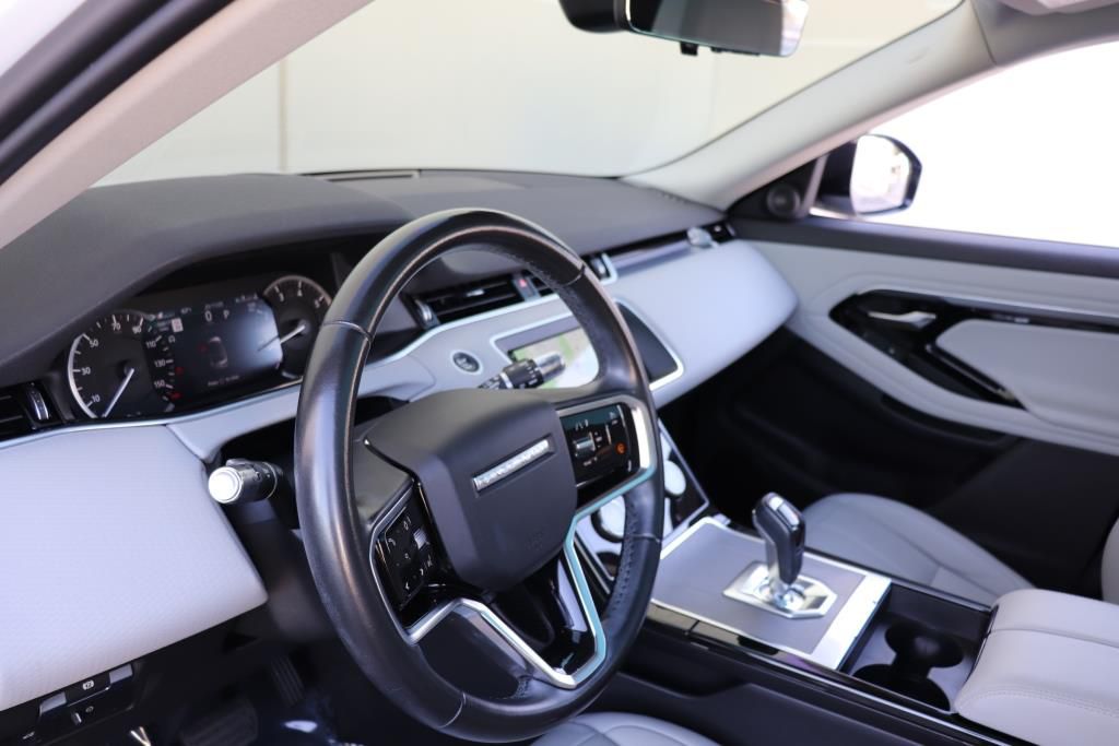Photo 51 of this LAND ROVER RANGE ROVER EVO