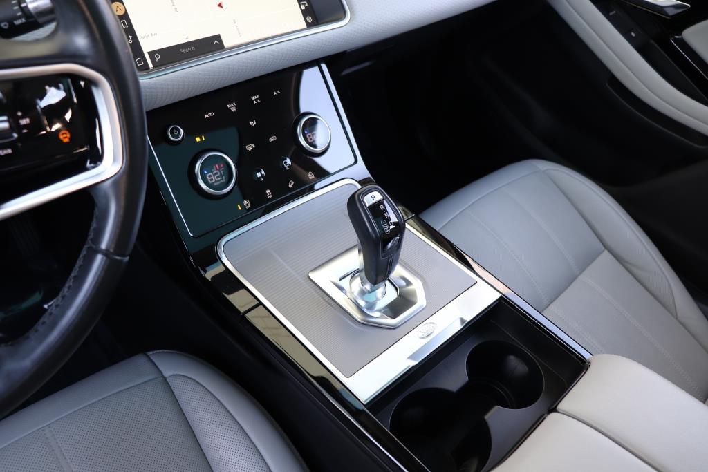 Photo 57 of this LAND ROVER RANGE ROVER EVO
