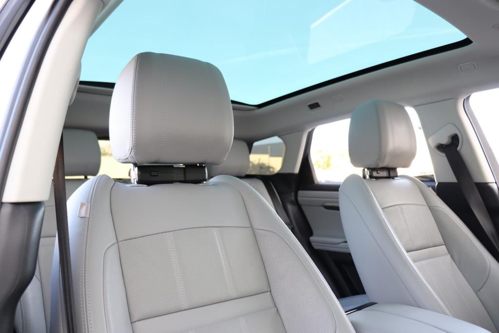 Photo 61 of this LAND ROVER RANGE ROVER EVO