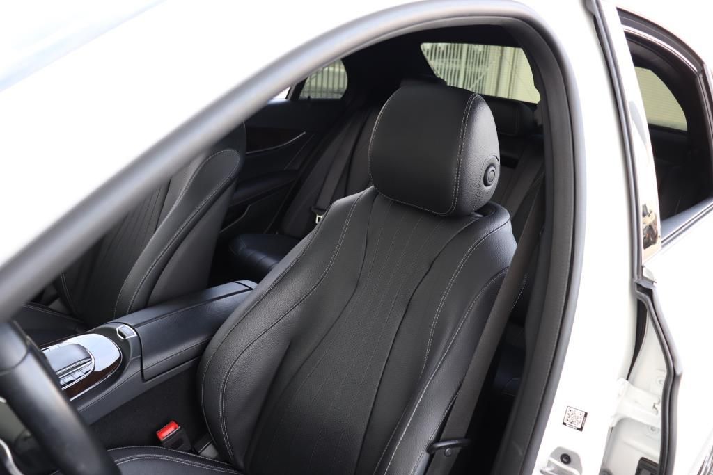 Photo 18 of this MERCEDES-BENZ E-CLASS E350 4M