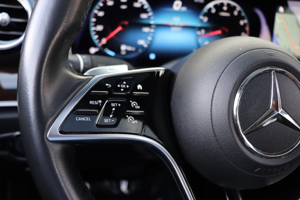 Photo 39 of this MERCEDES-BENZ E-CLASS E350 4M