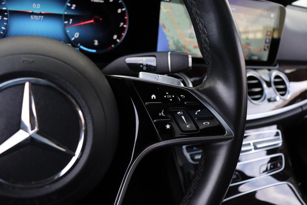 Photo 41 of this MERCEDES-BENZ E-CLASS E350 4M