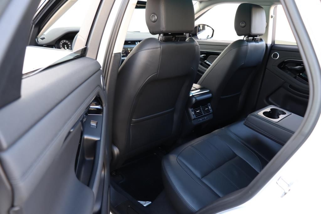 Photo 19 of this LAND ROVER RANGE ROVER EVO