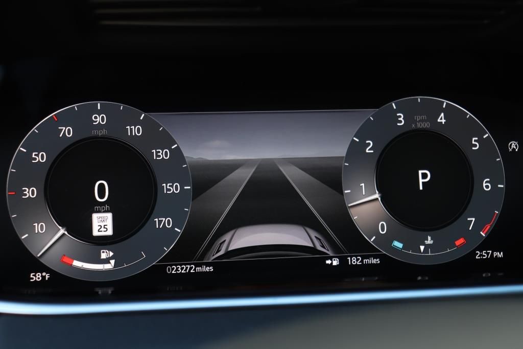 Photo 43 of this LAND ROVER RANGE ROVER EVO
