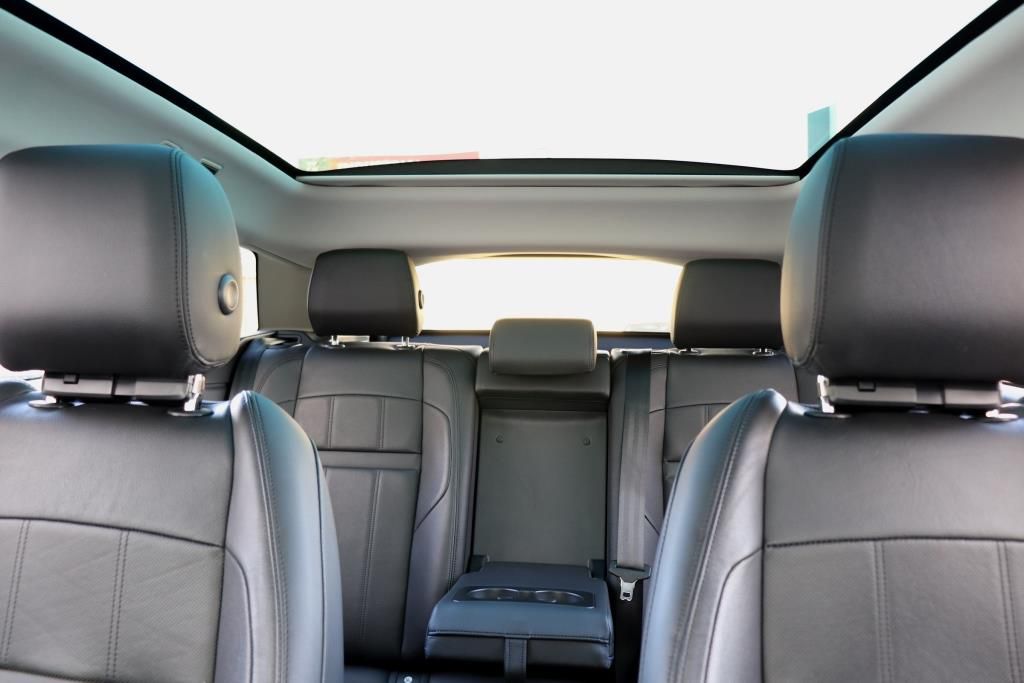 Photo 58 of this LAND ROVER RANGE ROVER EVO