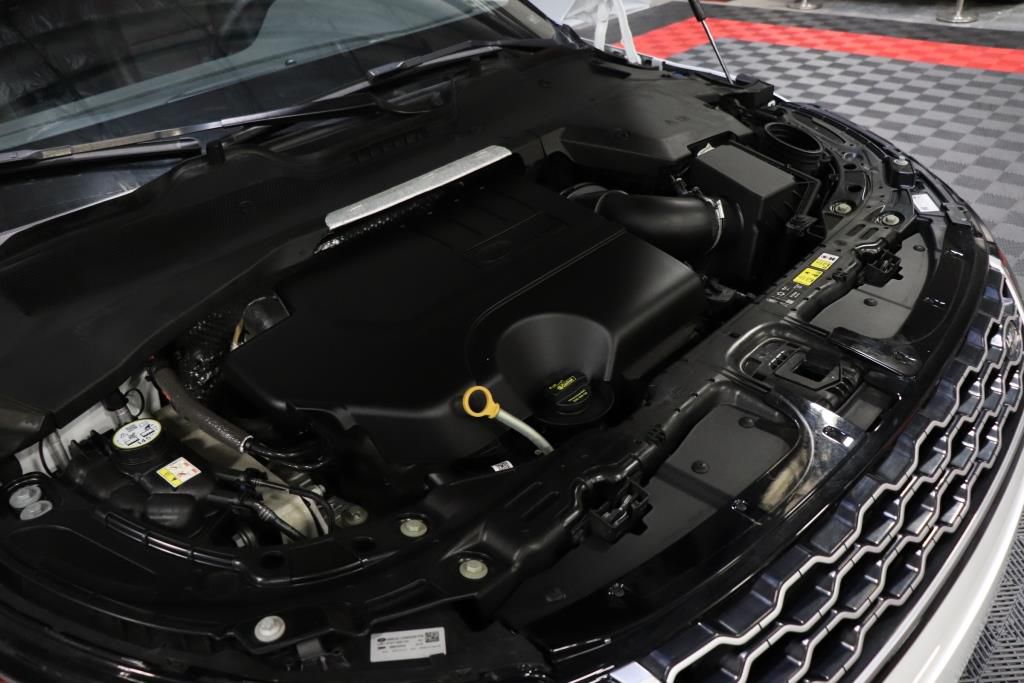 Photo 77 of this LAND ROVER RANGE ROVER EVO
