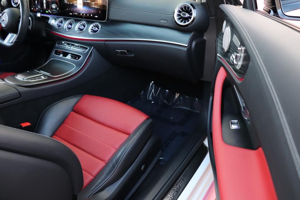 Photo 28 of this MERCEDES-BENZ E-CLASS E450